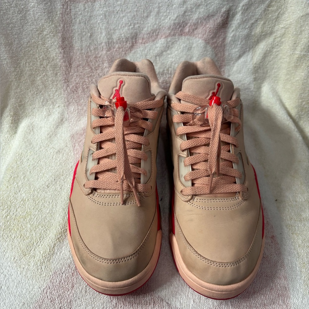 Jordan 5 Retro Low
Girls That Hoop 
Women's 11.5 / Fits Men's 10